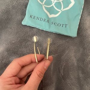 Kendra Scott hoop earrings
